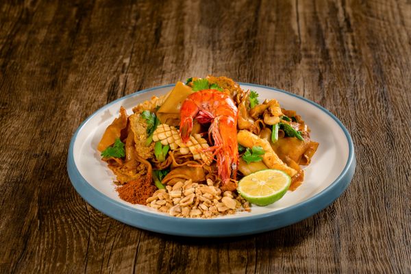  Phở to bản xào Hải sản/ Bò 