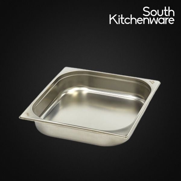 <p>Thương Hiệu: Yufeh&nbsp;</p><p>Kích Thước: 327x353x65mm&nbsp;</p><p>Dày 0.7mm, Inox 201&nbsp;</p><p>Trọng lượng: 700gr&nbsp;</p><p>Khay được dùng đựng thực phẩm, đồ ăn chế biến trong khách sạn, tiệ
