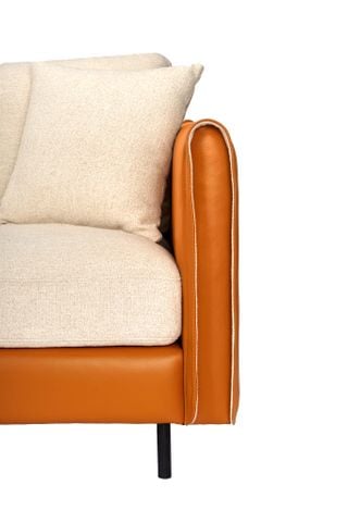 SOFA DA SELENA