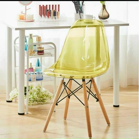 Ghế nhựa trong suốt chân gỗ DPA04
