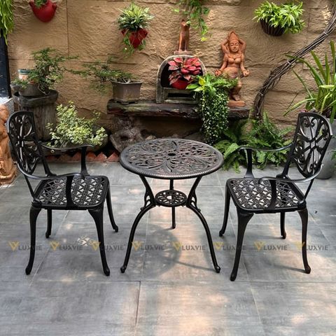 bộ bàn ghế sân vườn