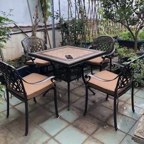 Bàn sân vườn mặt đá DPBV18 (không gồm ghế)