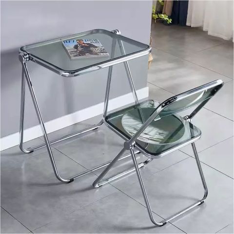 Ghế nhựa trong DPG4
