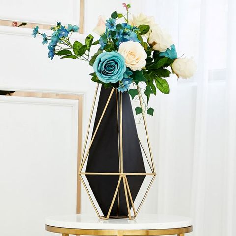 Decor Chậu hoa màu đen