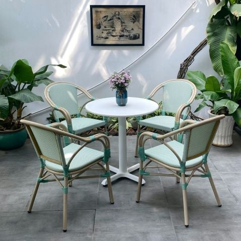 bàn ghế sân vườn