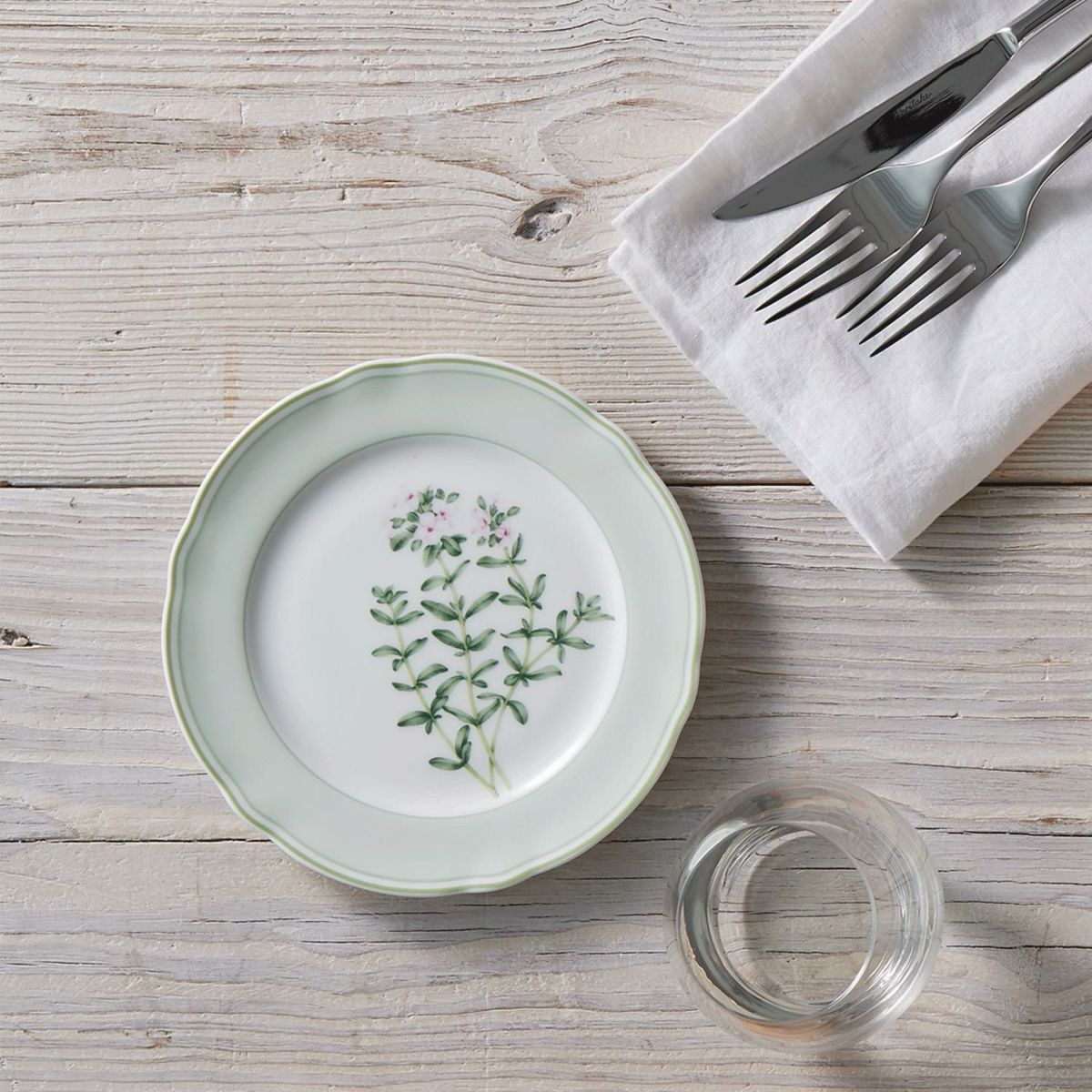  Đĩa tròn cỡ nhỏ đường kính 17cm lót bát (chén) cơm sứ xương | English Herbs 4942L - 97812 