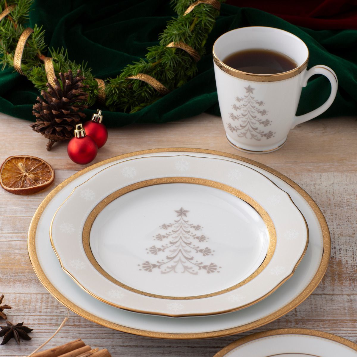  Cốc (ly) uống nước, cà phê 370ml phiên bản Giáng Sinh sứ trắng | Charlotta Holiday 1716-3L - T91058K 