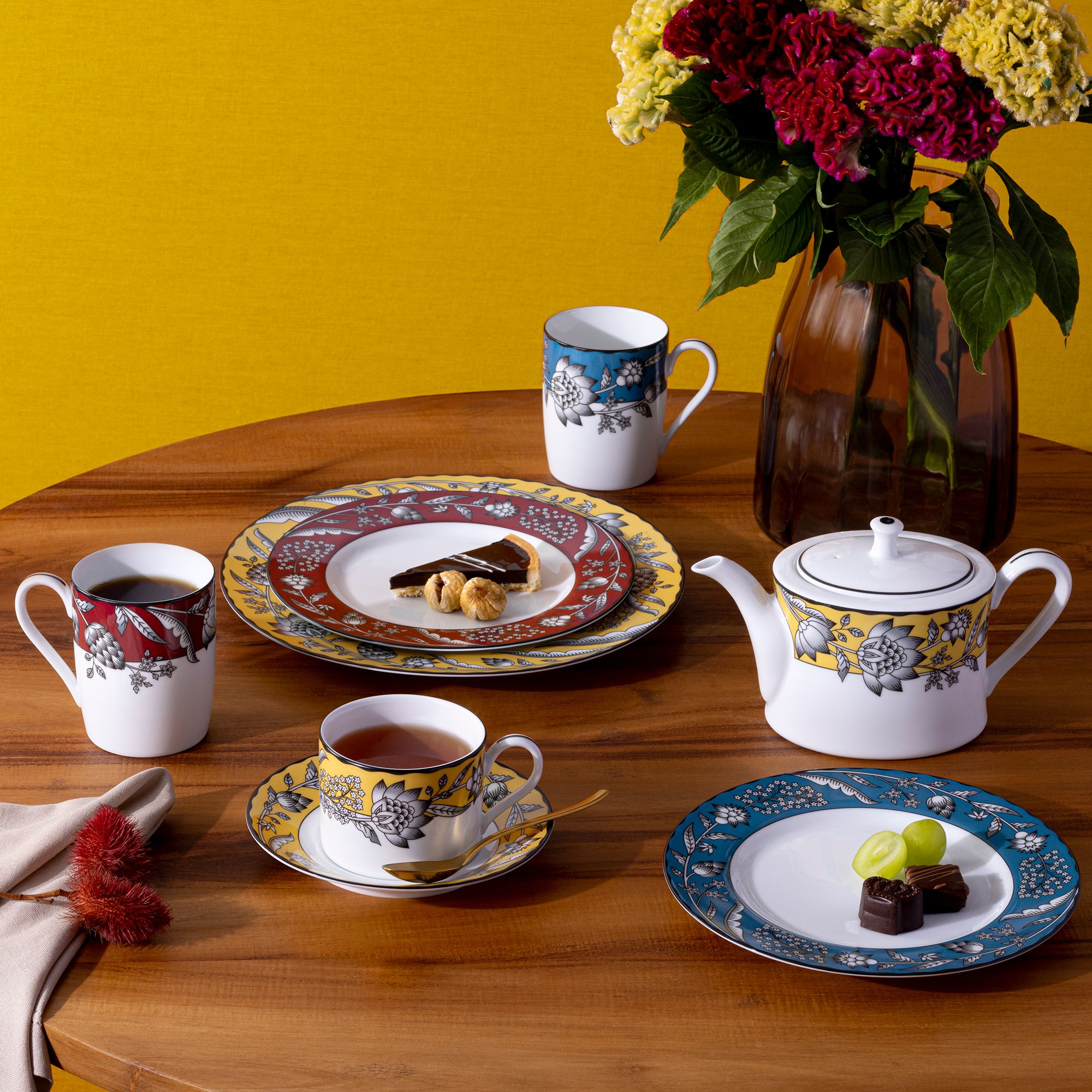  Ấm trà (bình trà) nhỏ dung tích 630ml (màu vàng) sứ trắng | Chelsea Estate 1779L - Q002GC 