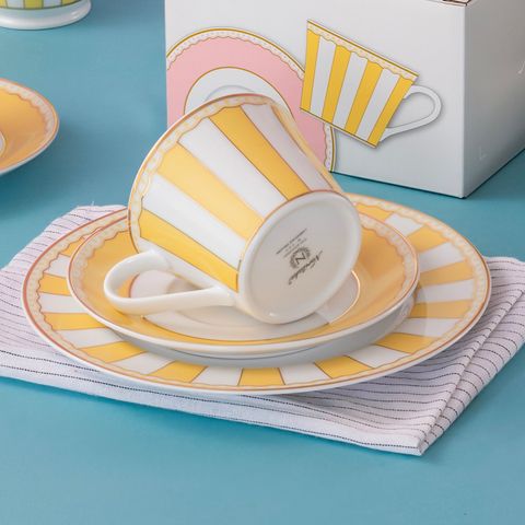  Bộ ấm chén uống trà (ấm 630ml, chén 250ml) 13 món sứ trắng (vàng pastel) | CRNIVL Yellow M-250L - T014M 