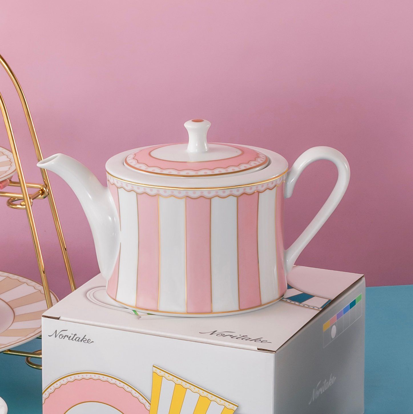  Bộ ấm chén uống trà (ấm 630ml, chén 250ml) 13 món sứ trắng (hồng pastel) | CRNIVL Pink M-249L - T014M 