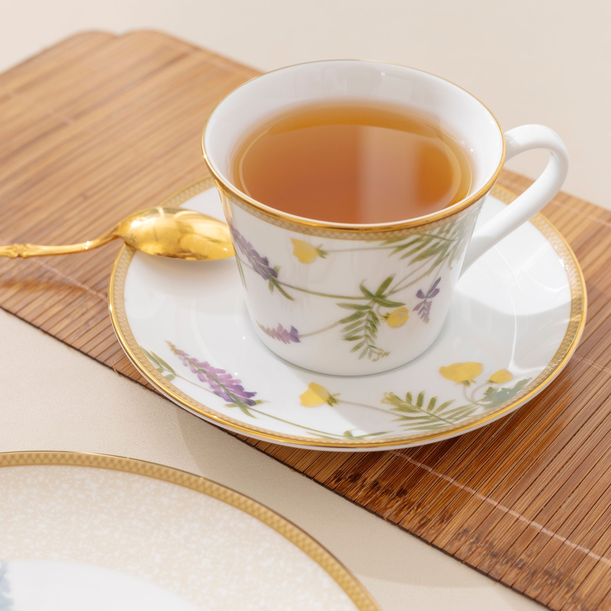  Bộ ấm chén uống trà (ấm 1.075ml, chén 250ml) 15 món sứ trắng | New Morning 1738L - T017C 