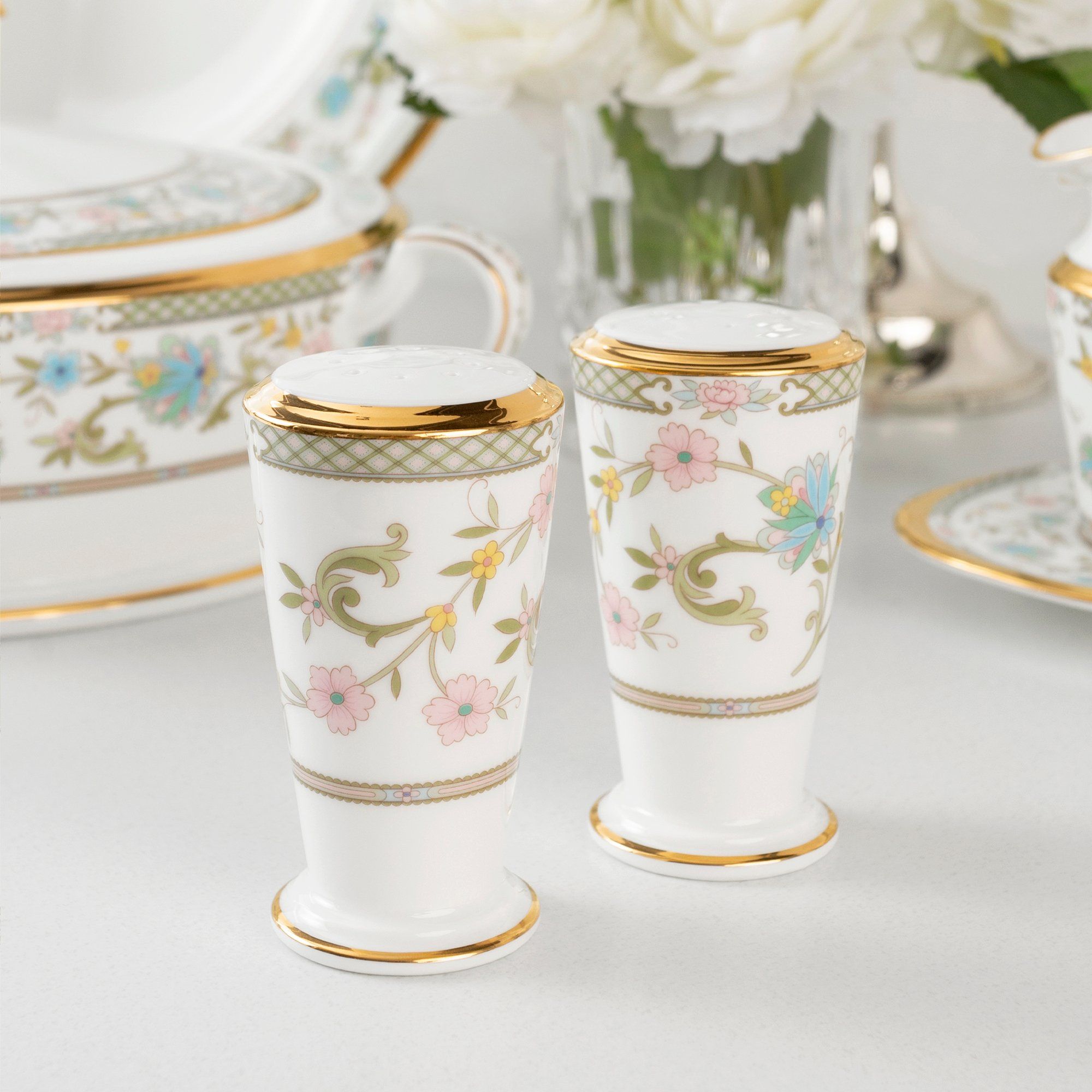  Bộ lọ đựng tiêu (4 lỗ) và muối (8 lỗ) cao 9cm sứ xương Nhật Bản | Yoshino 9983J - 595710 
