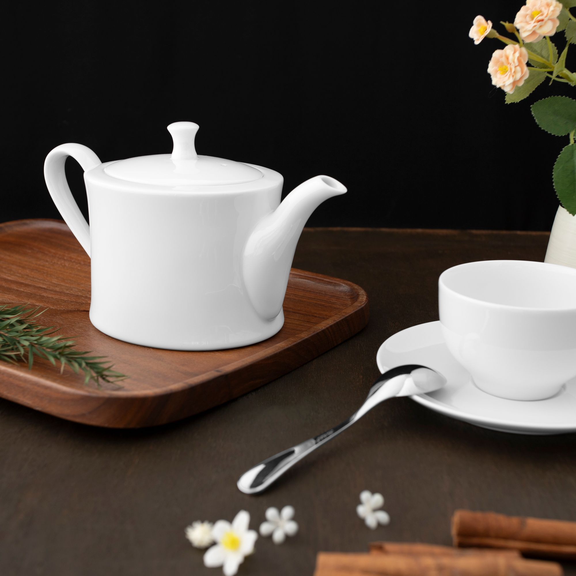  Ấm trà (bình trà) nhỏ dung tích 630ml sứ trắng | Art Stage 1609L - 91133 