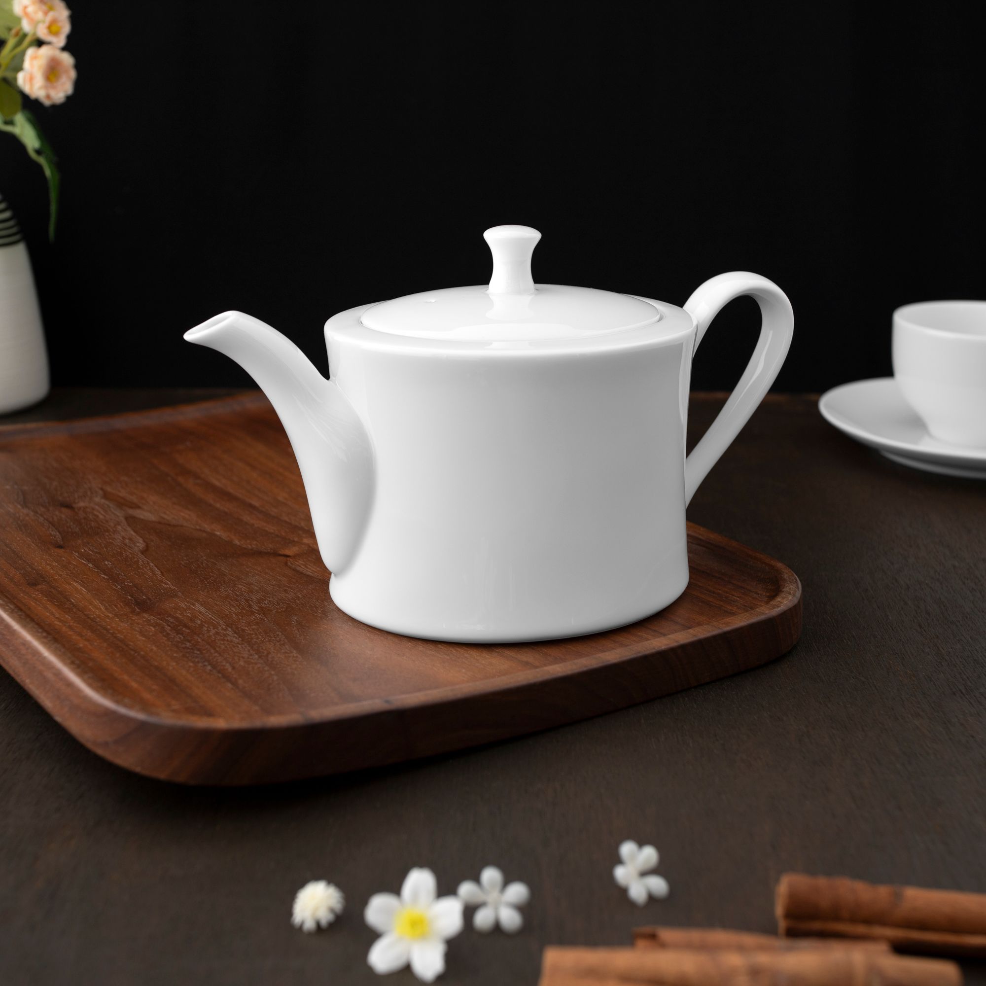  Ấm trà (bình trà) nhỏ dung tích 630ml sứ trắng | Art Stage 1609L - 91133 