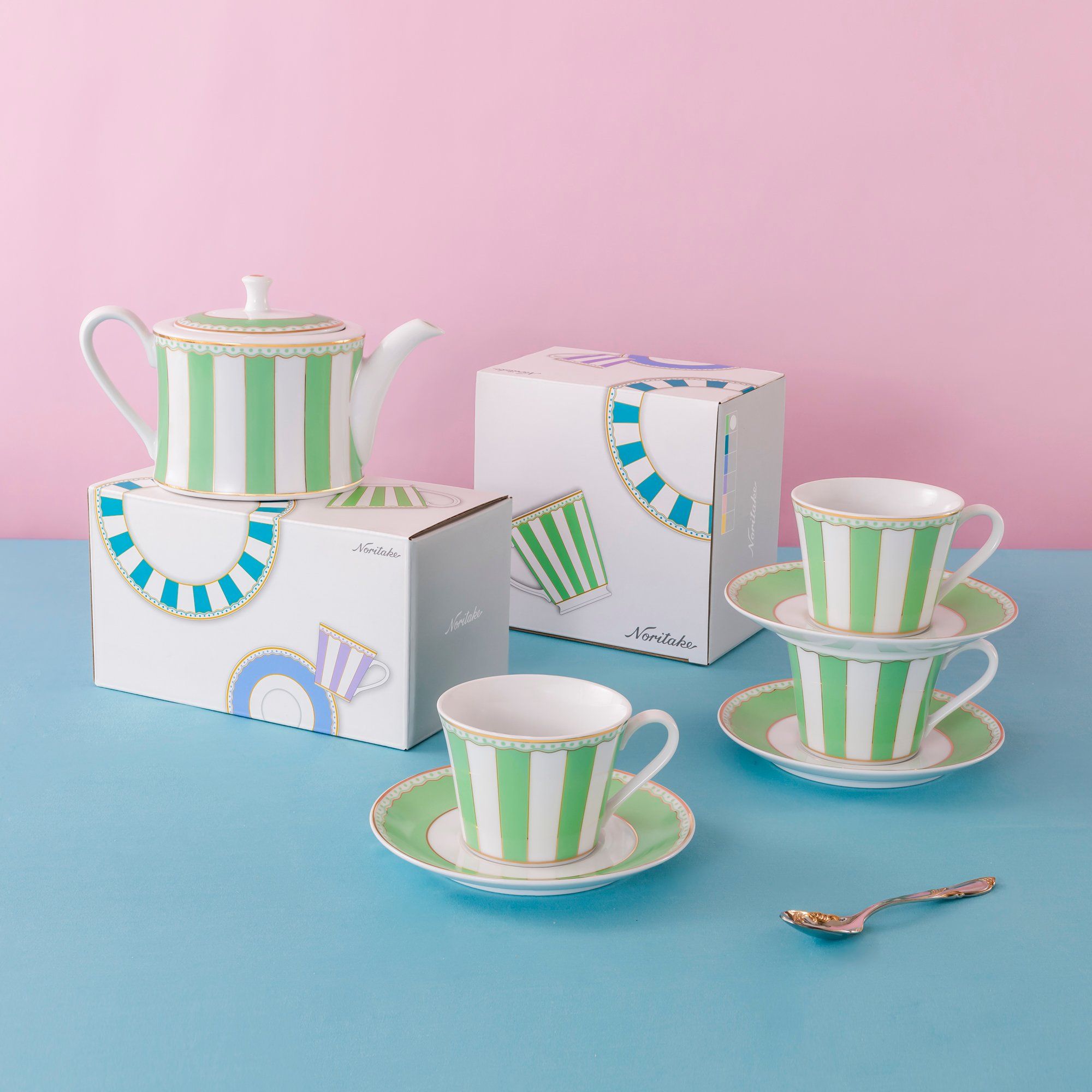  Ấm trà (bình trà) nhỏ dung tích 630ml (xanh lá pastel) sứ trắng | CRNIVL Apple Green M-252L - T91133 