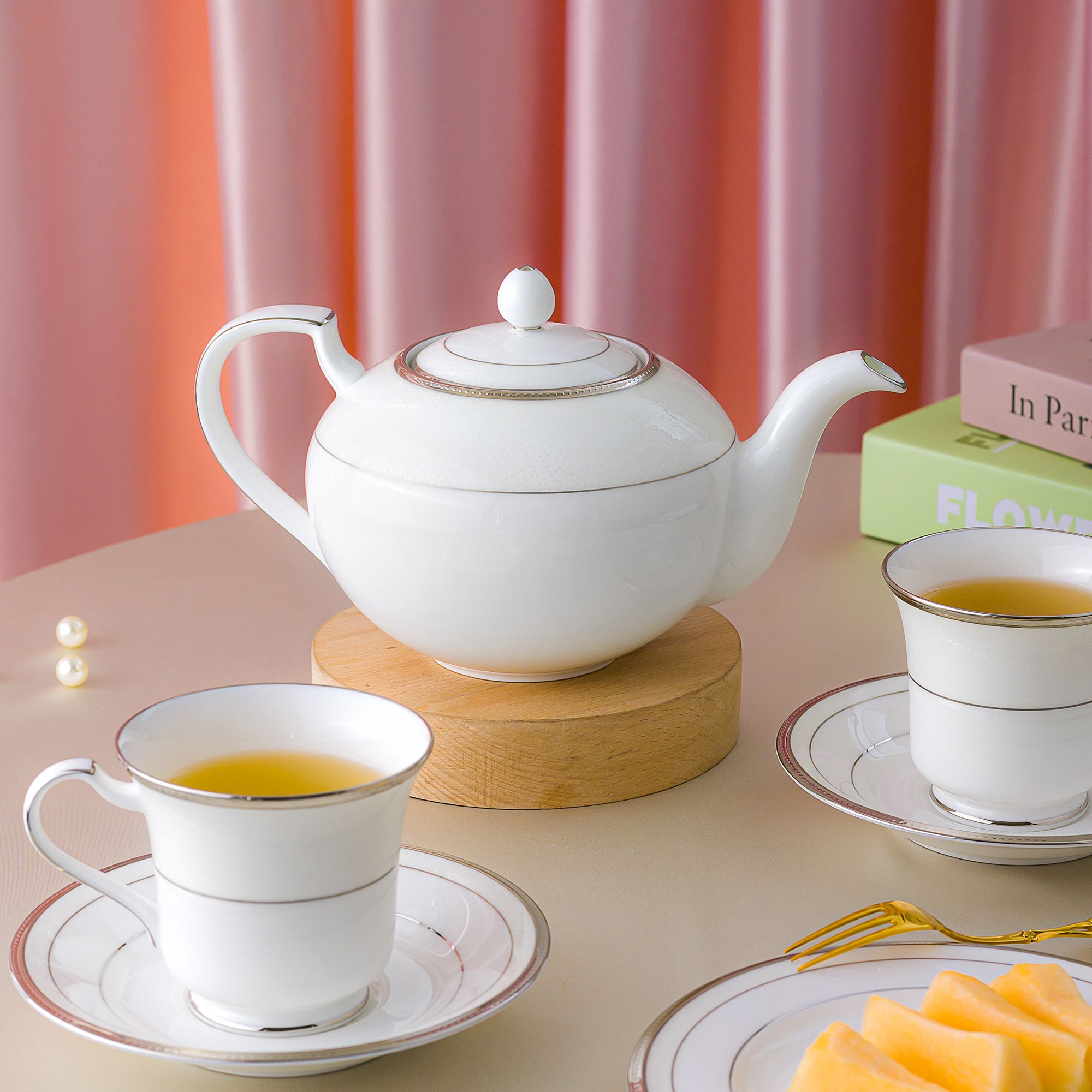  Bộ ấm chén uống trà (ấm 1.090ml, chén 220ml) 13 món sứ xương Nhật Bản | Champagne Pearls 4811J - T014R 