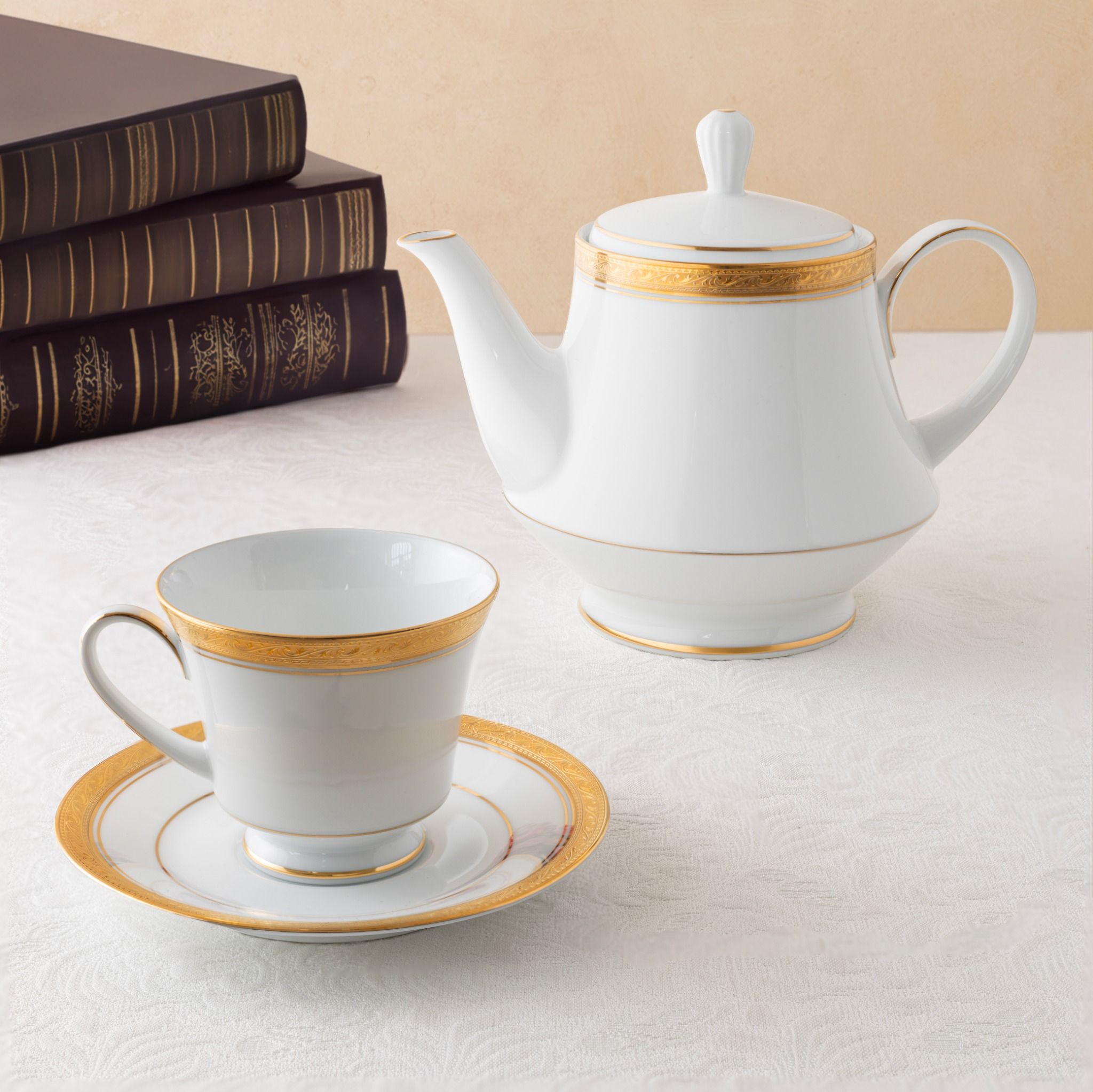  Bộ ấm chén uống trà (ấm 1.200ml, chén 230ml) 15 món sứ trắng | Crestwood Gold 4167L - T017A 