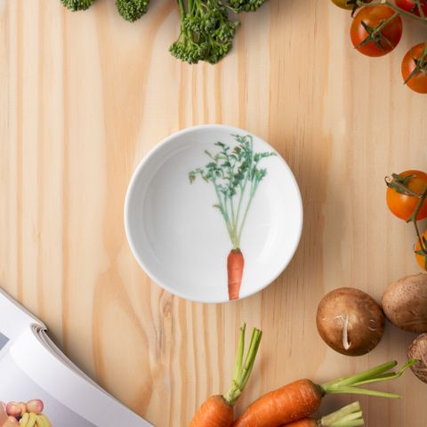  Đĩa tròn 9,8cm (họa tiết cà rốt) đựng nước chấm, gia vị sứ trắng | Kyoka Shunsai 1620-3L - 91419 
