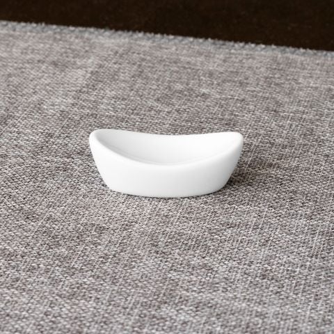  Dụng cụ gác đũa hình thoi dài 5,6cm sứ trắng | Art Stage 4257L - 91836 