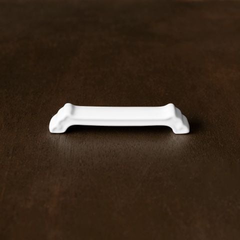  Dụng cụ gác đũa dài 9,4cm sứ trắng | Art Stage 4257L - 91839 