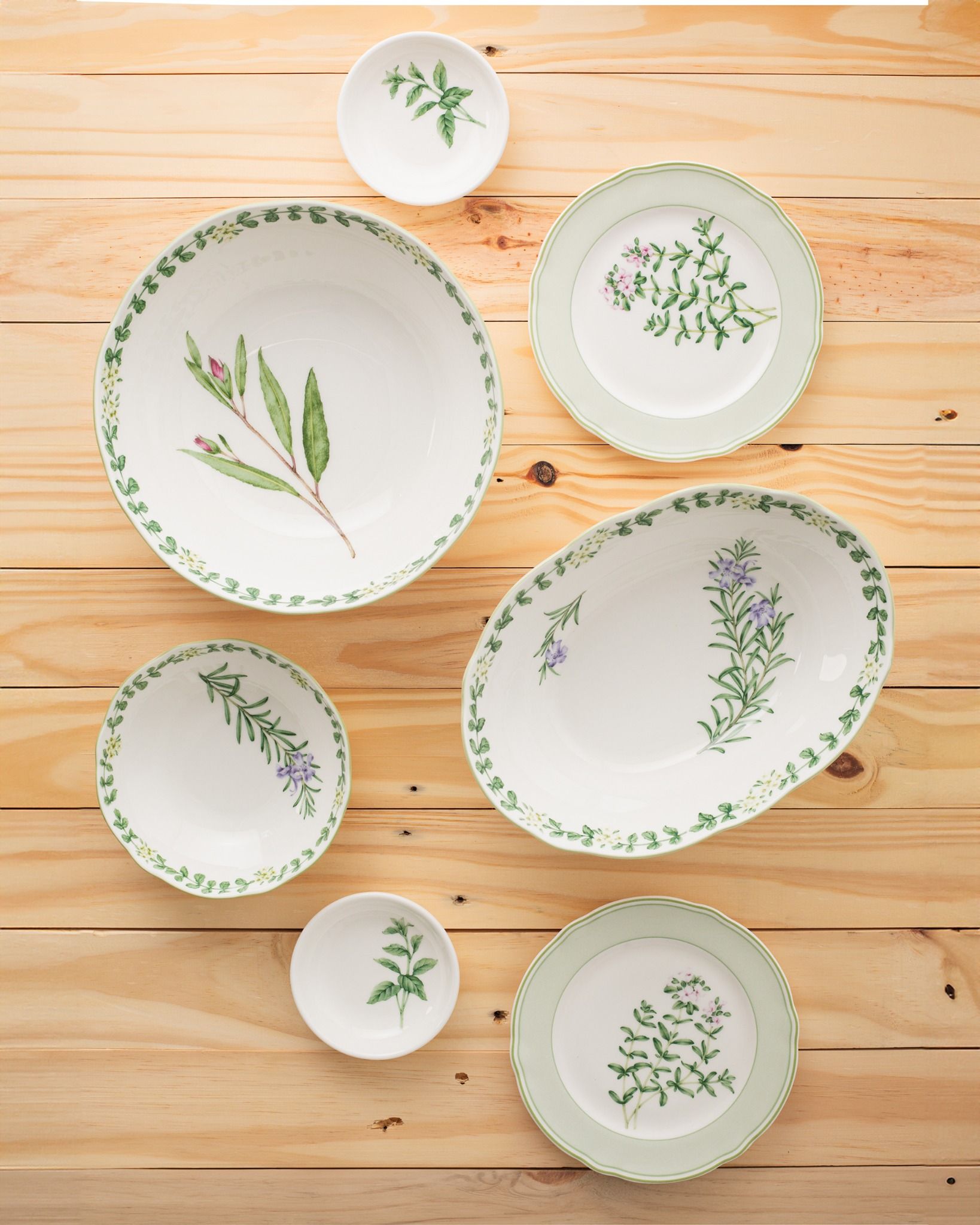  Bộ bát đĩa ăn châu Á cơ bản 22 món (cho 6 người) sứ xương | English Herbs 4942L - D022AN 