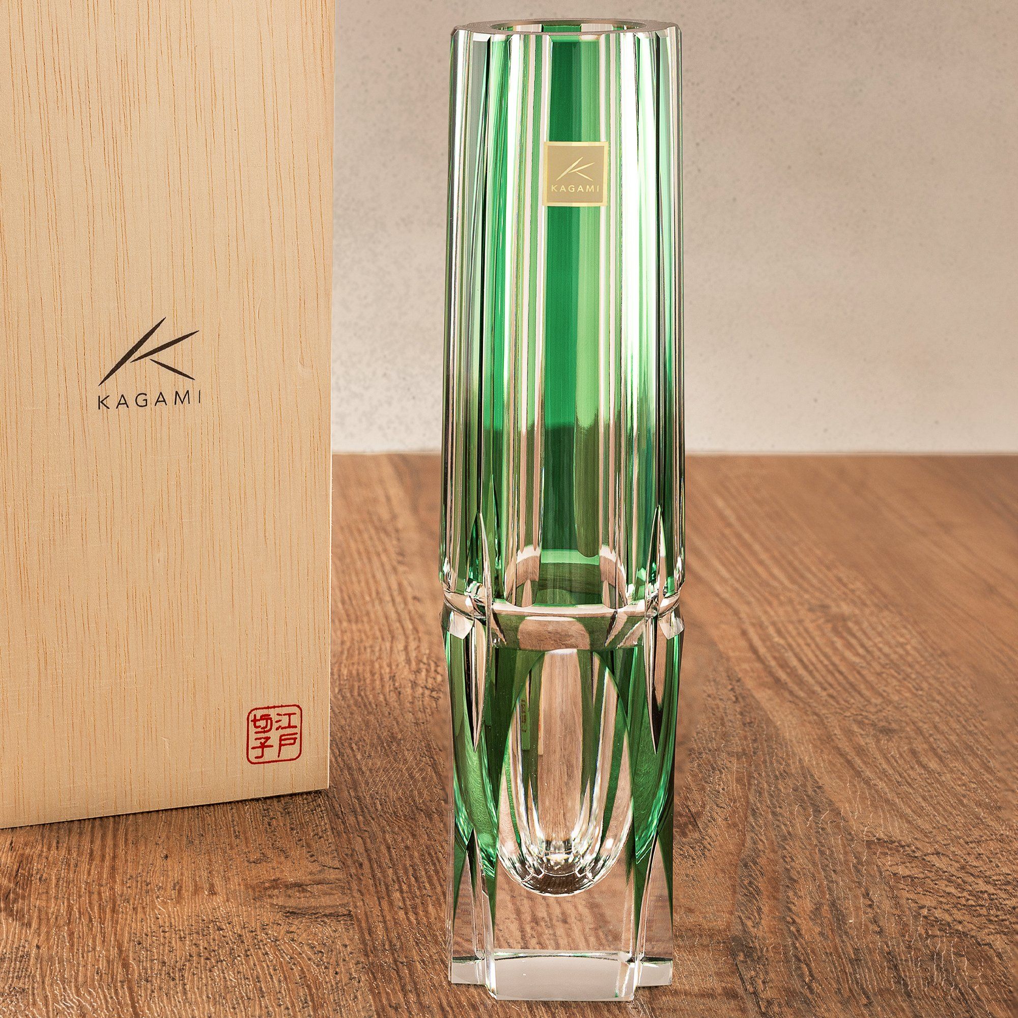  Bình hoa (lọ hoa) Edo Kiriko "Bamboo Zen" 22cm màu xanh lá | Kagami Crystal F528 - 1908-CGR 