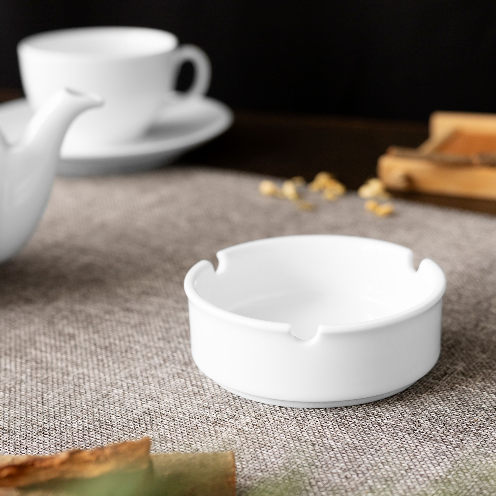  Gạt tàn thuốc lá đường kính 9,3cm sứ trắng | Art Stage 3-753L - 96790 