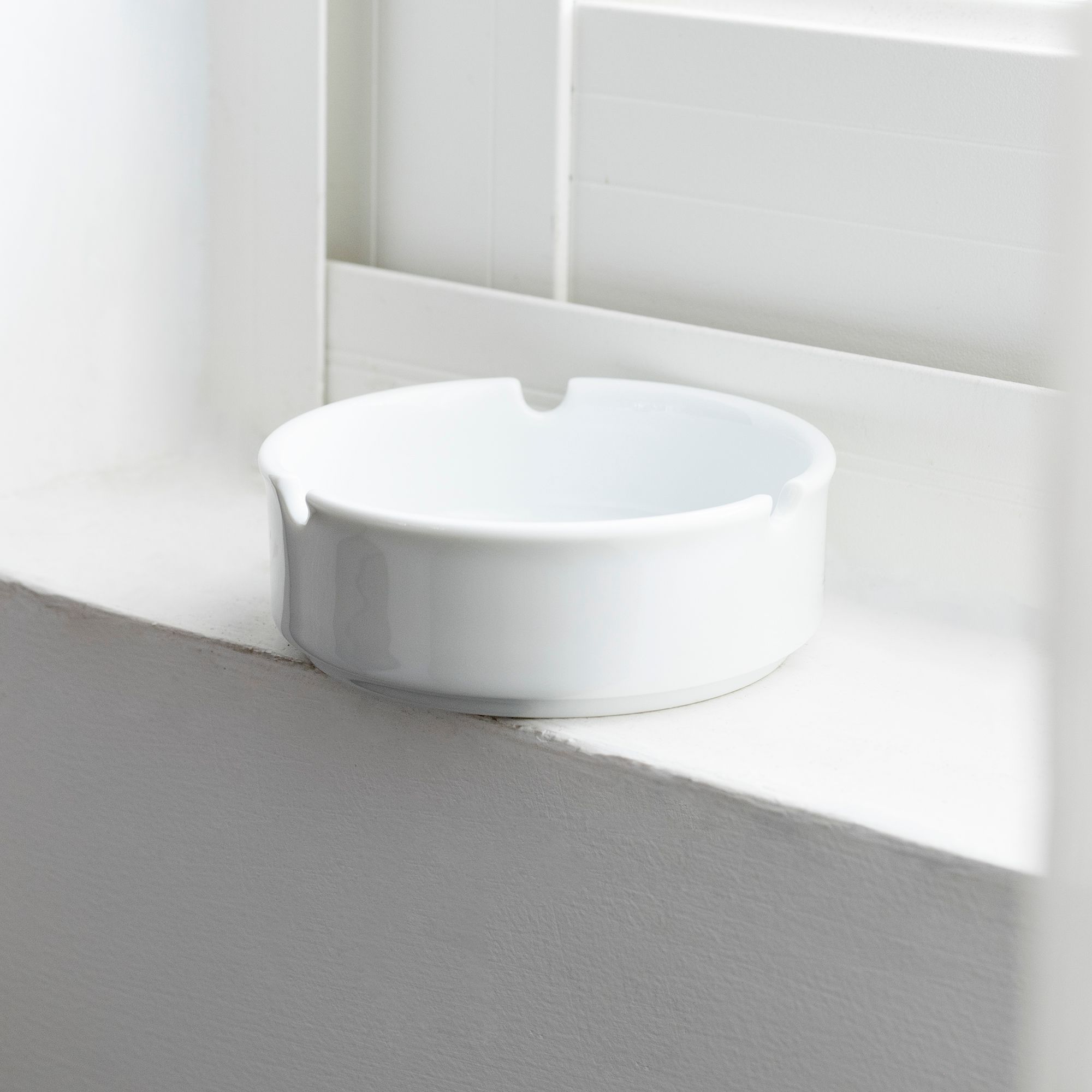  Gạt tàn thuốc lá đường kính 9,3cm sứ trắng | Art Stage 3-753L - 96790 