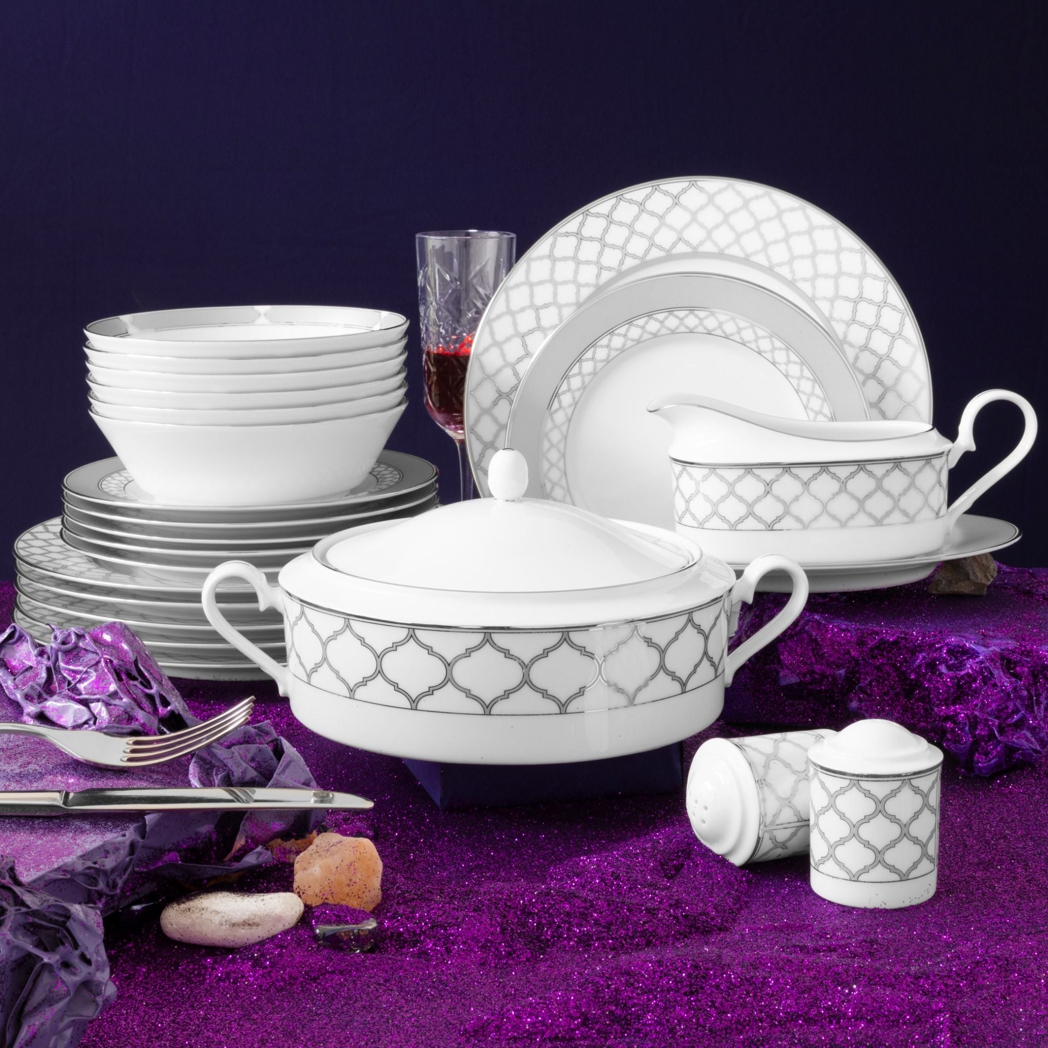  Bộ đĩa ăn kiểu Âu 22 món (cho 6 người) sứ trắng | Eternal Palace 1717L - D024AM 