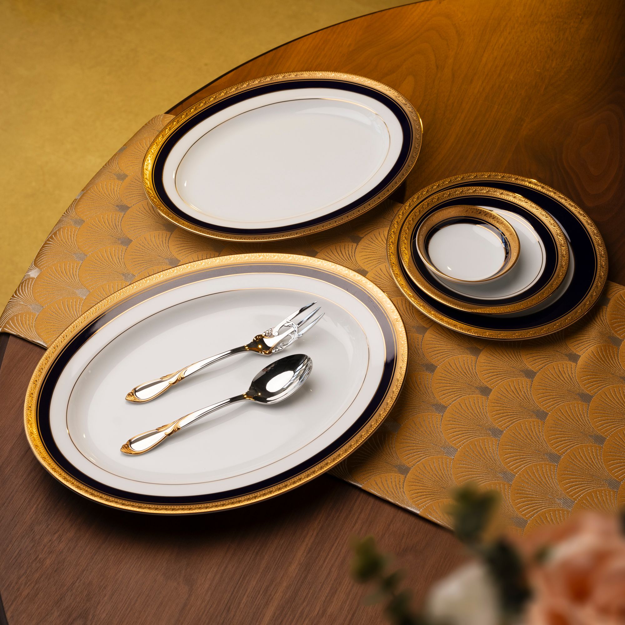  Bộ bát đĩa ăn châu Á cơ bản 22 món (cho 6 người) sứ trắng | Crestwood Cobalt Gold 4171L - D022AB 