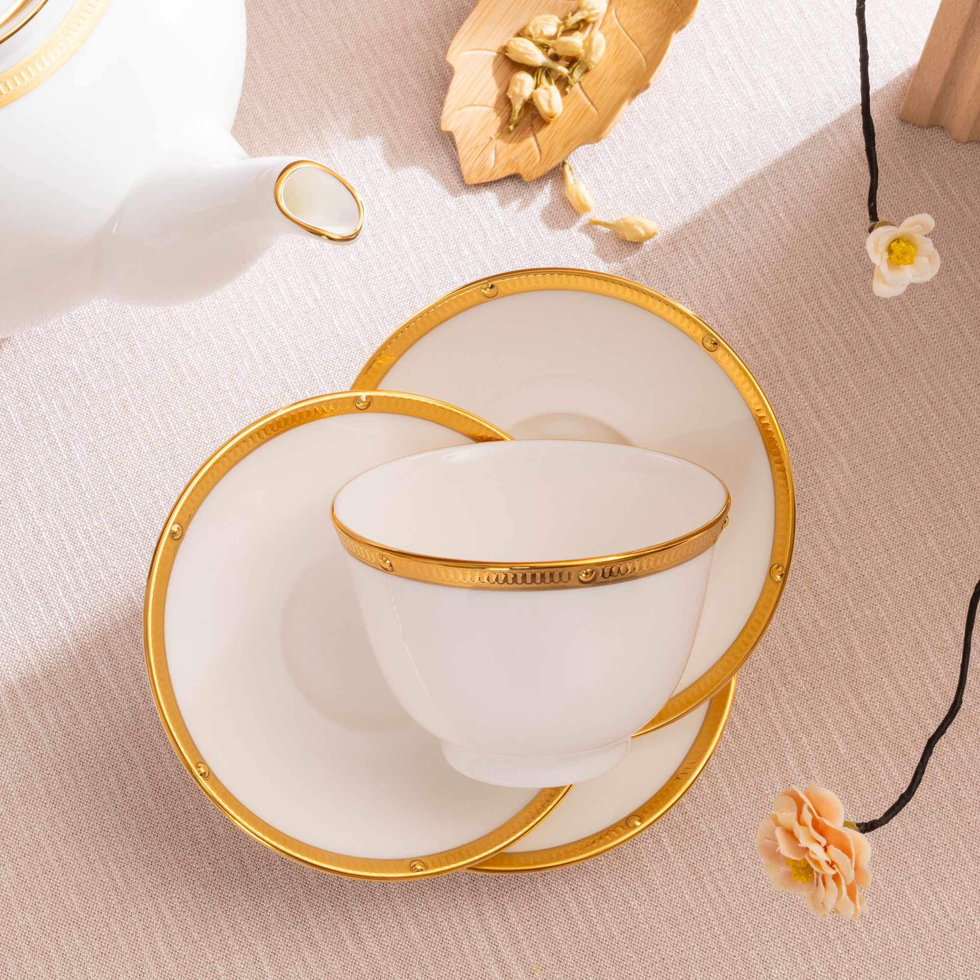  Bộ ấm chén trà châu Á (ấm 950ml, chén 145ml) 13 món sứ xương | Rochelle Gold 4796L - T014SA 