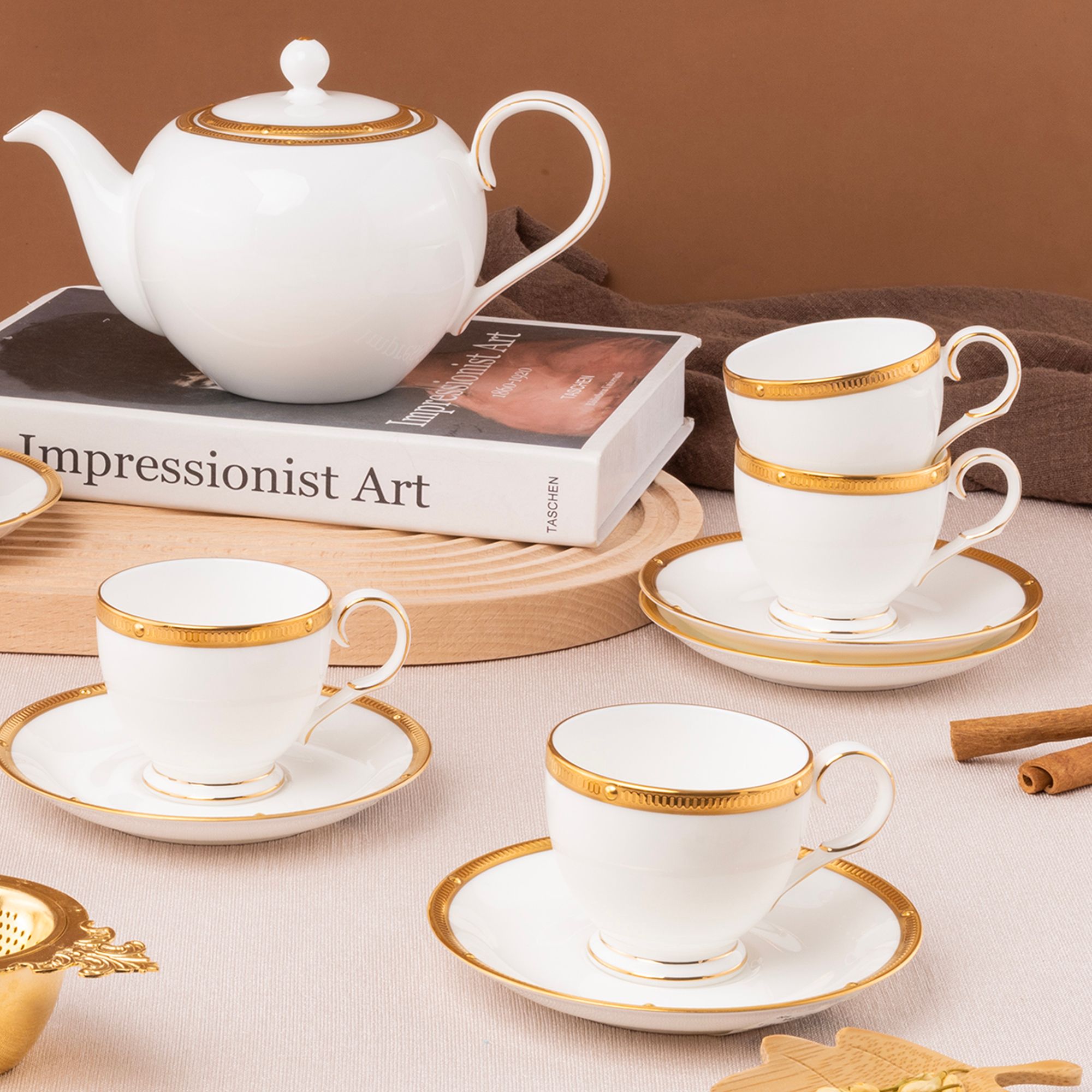  Bộ ấm chén uống trà nhỏ (ấm 650ml, chén 105ml) 13 món sứ xương | Rochelle Gold 4796L - T014S 