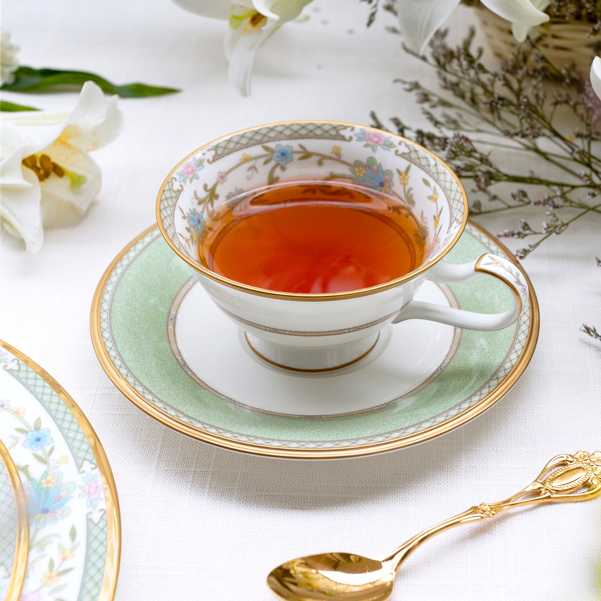  Chén trà (tách trà) dáng loe dung tích 220ml kèm đĩa lót màu xanh lá sứ xương Nhật Bản | Yoshino 9983J - Y59587 