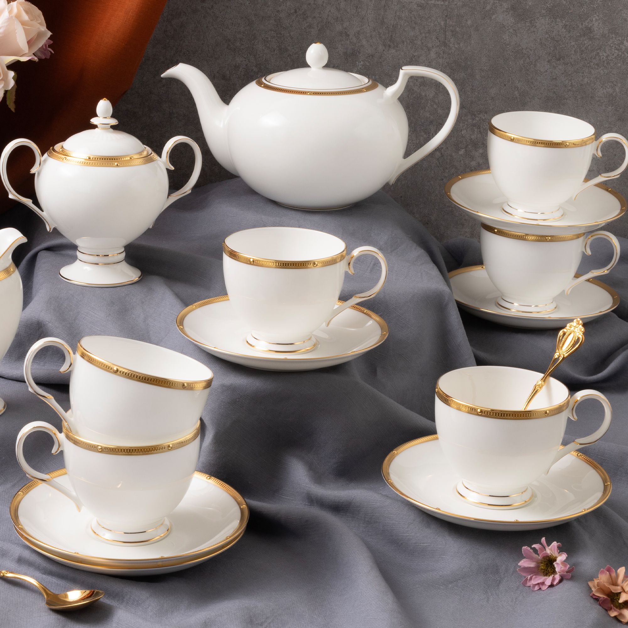  Bộ ấm chén uống trà 15 món sứ xương cao cấp viền vàng | Rochelle Gold 4796L-T017A 