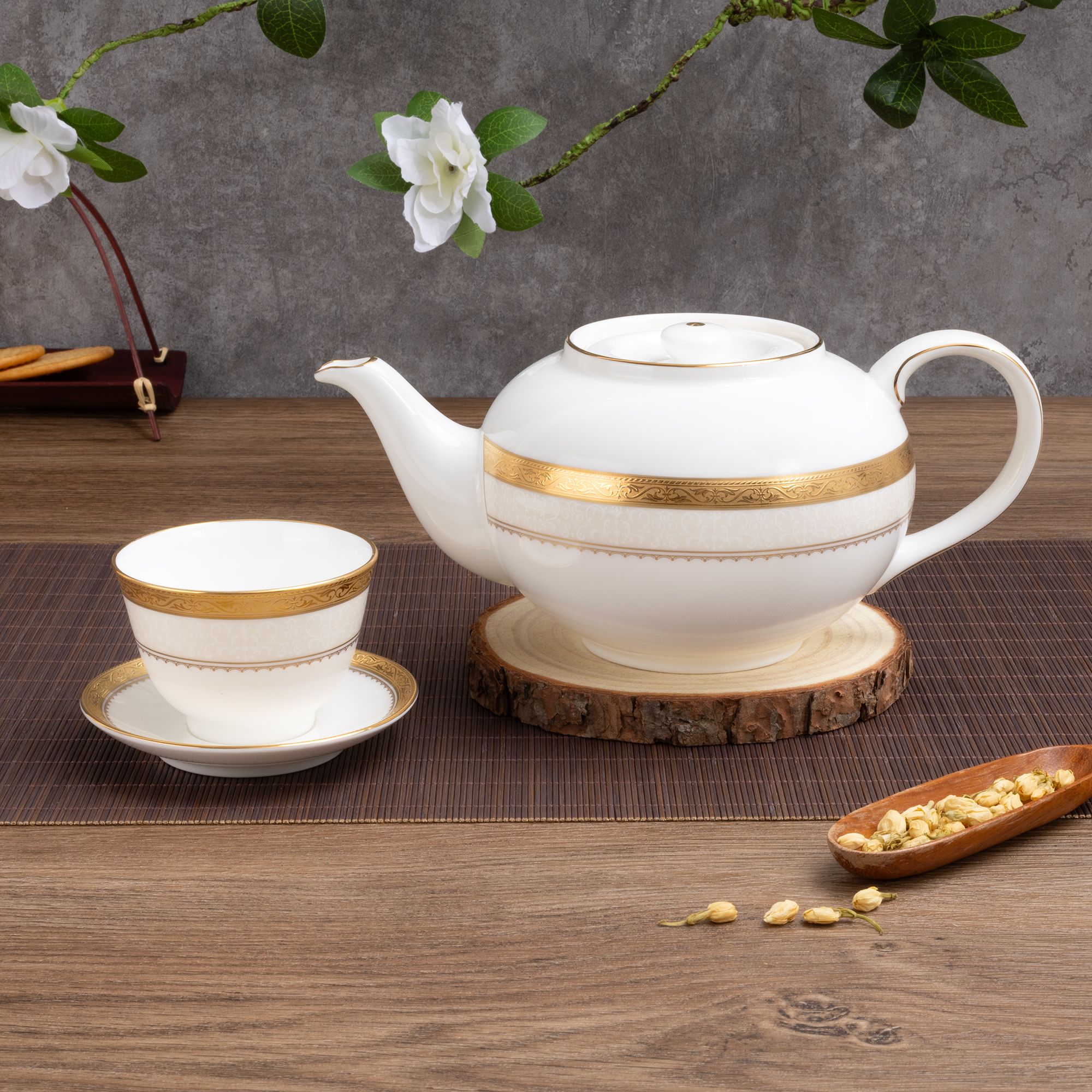  Bộ ấm chén trà châu Á (ấm 950ml, chén 145ml) 13 món sứ xương | Odessa Gold 4874L - T014A 