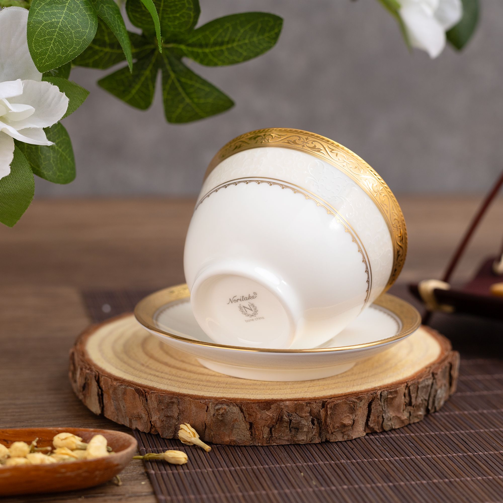  Bộ ấm chén trà châu Á (ấm 950ml, chén 145ml) 13 món sứ xương | Odessa Gold 4874L - T014A 