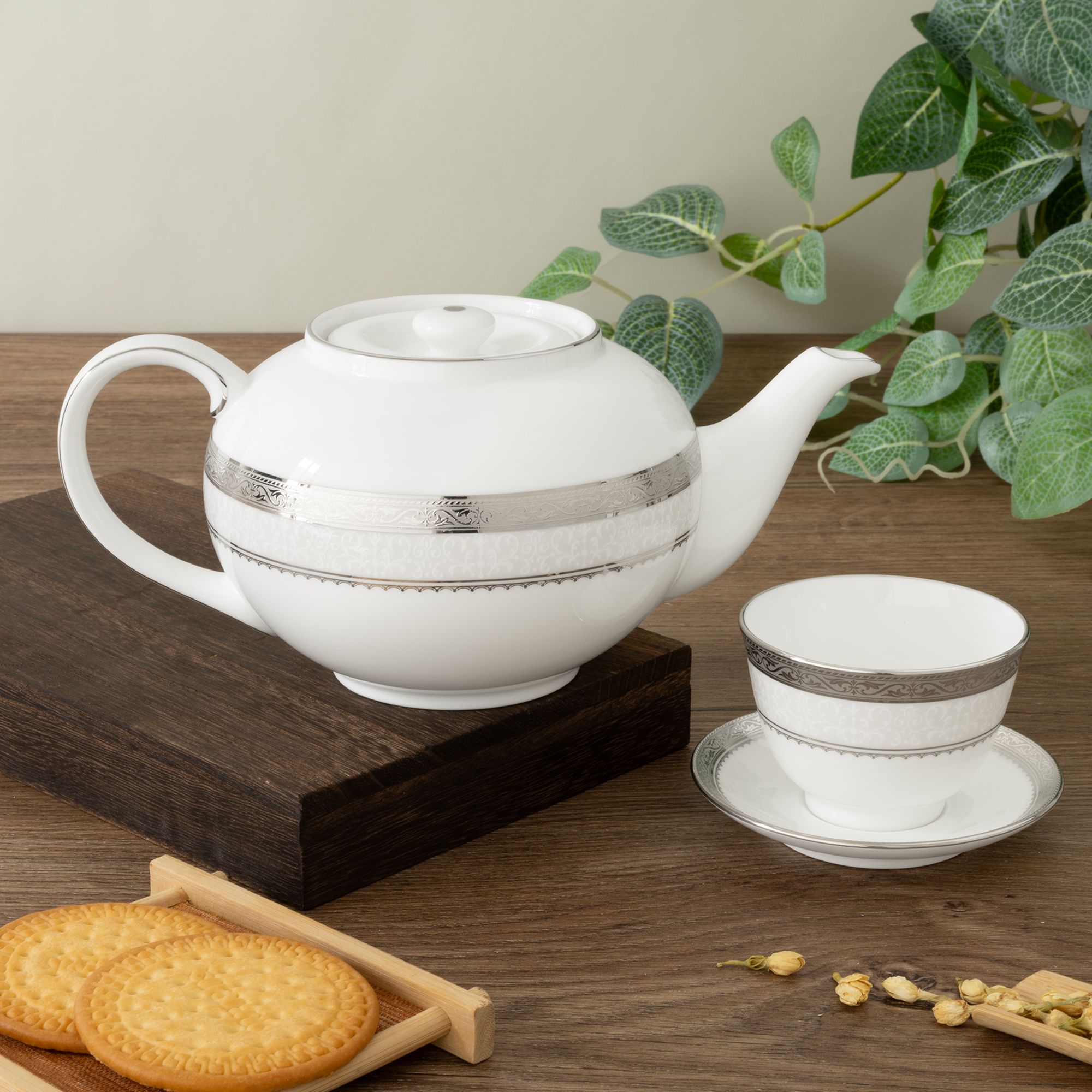  Bộ ấm chén trà châu Á (ấm 950ml, chén 145ml) 13 món sứ xương | Odessa Platinum 4875L - T014A 