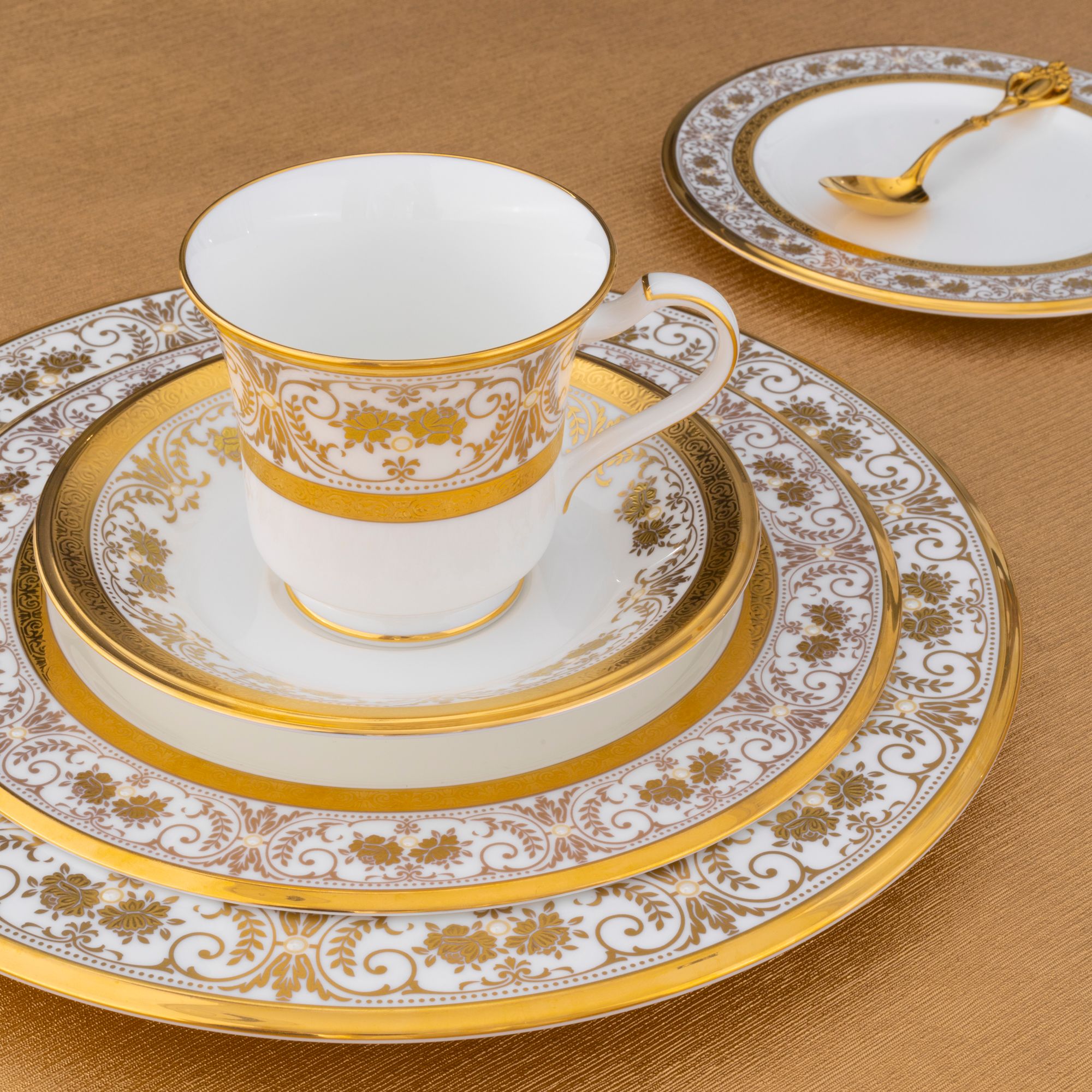  Bộ ấm chén uống trà (ấm 1.440ml, chén 220ml) 15 món sứ xương Nhật Bản | Georgian Palace 4858J - T017L 
