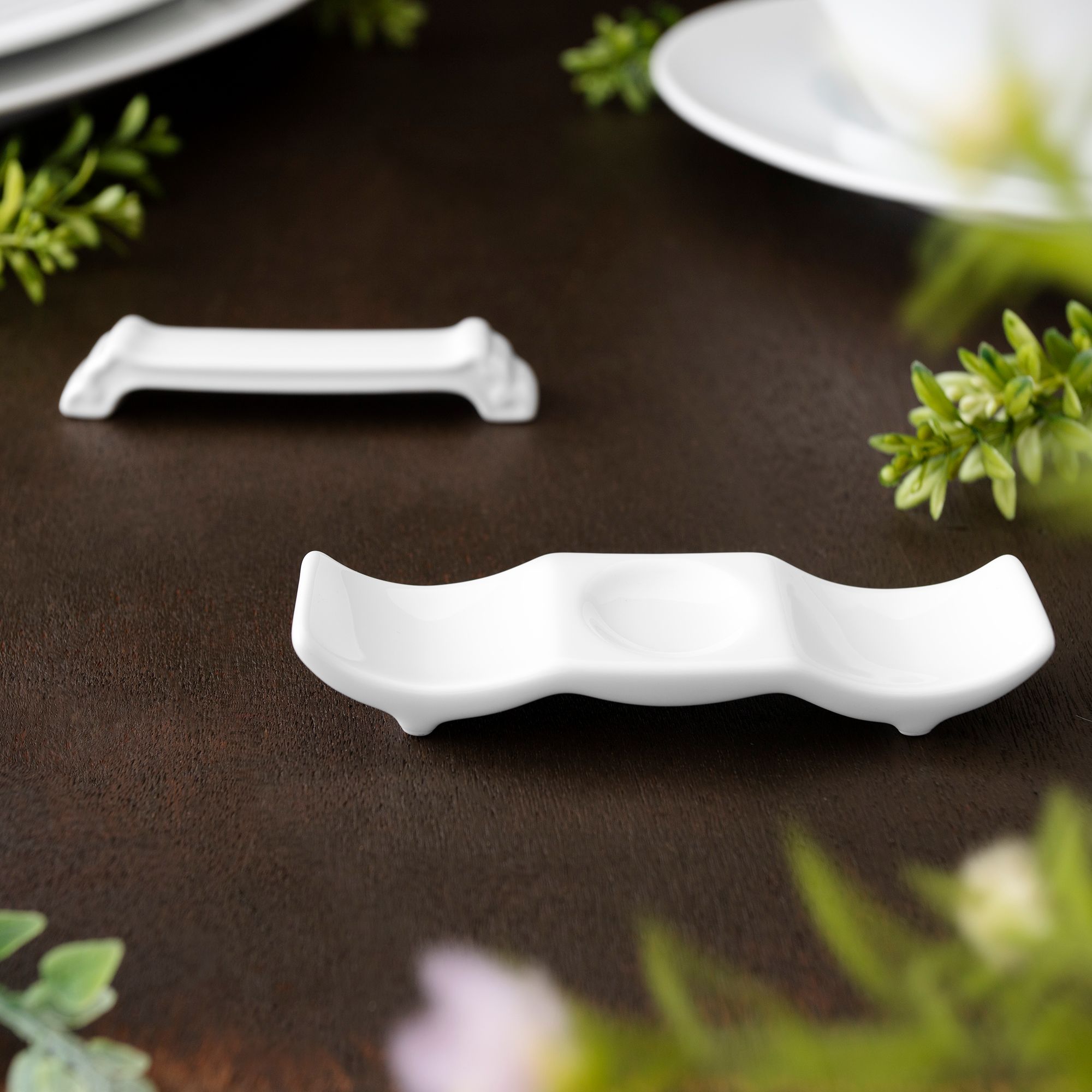  Dụng cụ gác đũa & thìa (gác đũa muỗng) dài 10,8cm sứ trắng | Art Stage 4257L - 91831 