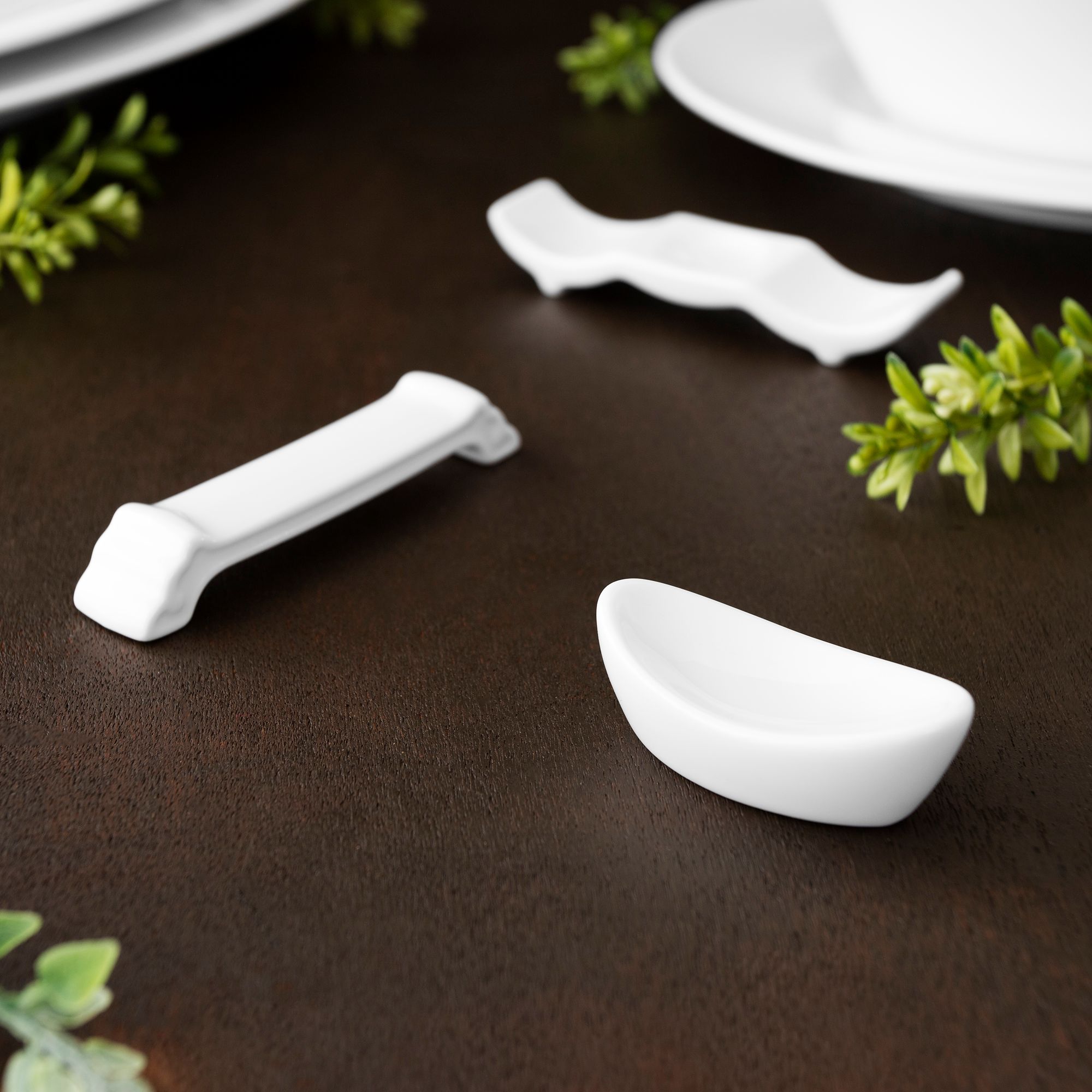  Dụng cụ gác đũa hình thoi dài 5,6cm sứ trắng | Art Stage 4257L - 91836 