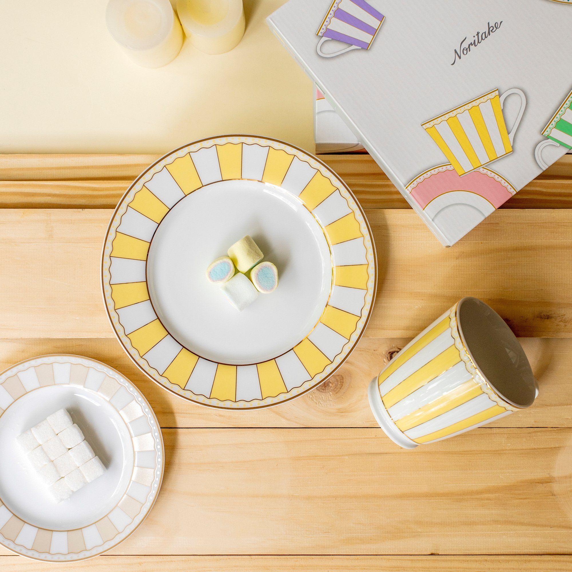  Bộ 02 đĩa tròn cỡ vừa 21cm (vàng pastel) sứ trắng | CRNIVL Yellow M-250L - Q002M 