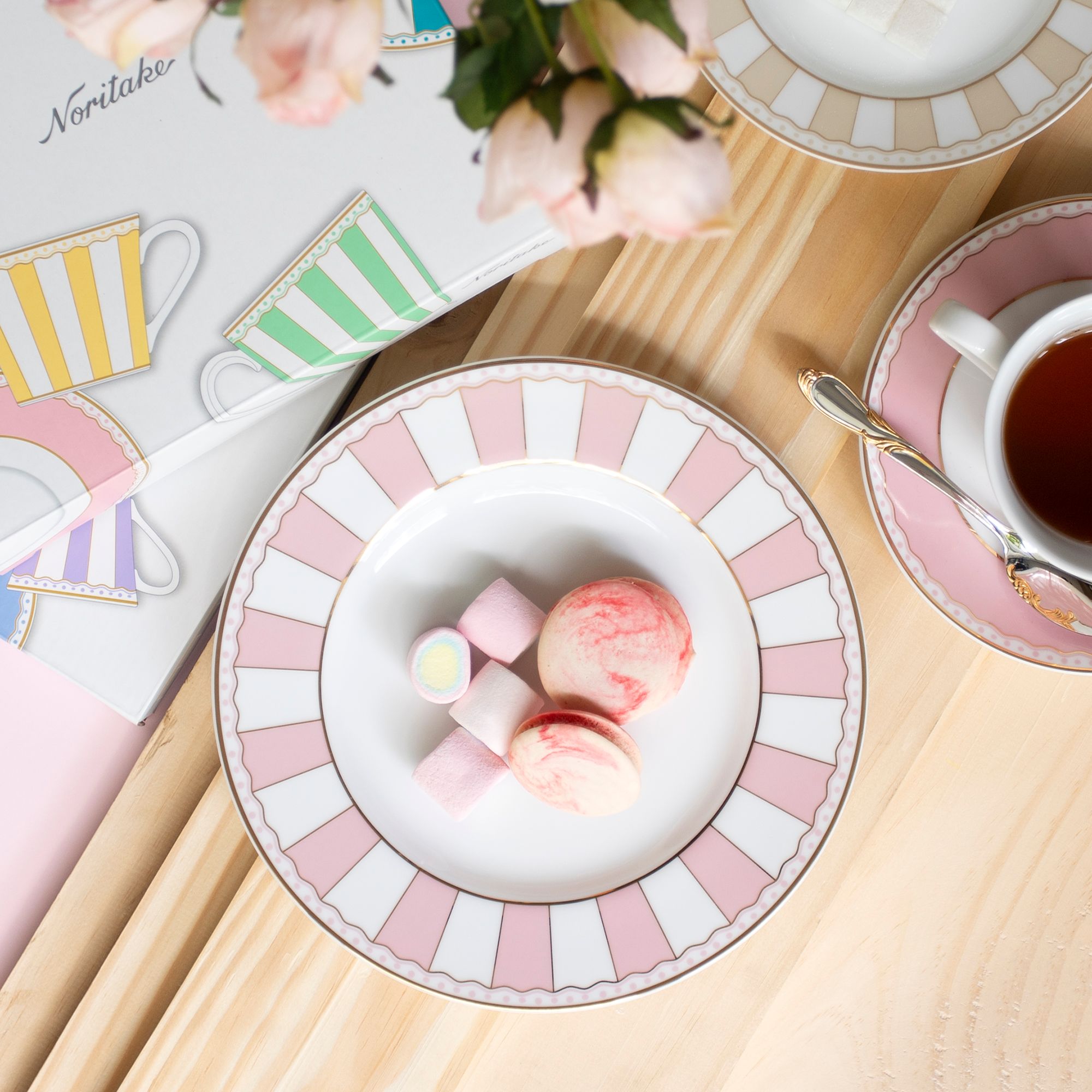  Bộ 02 đĩa tròn cỡ vừa 21cm (hồng pastel) sứ trắng | CRNIVL Pink M-249L - Q002M 