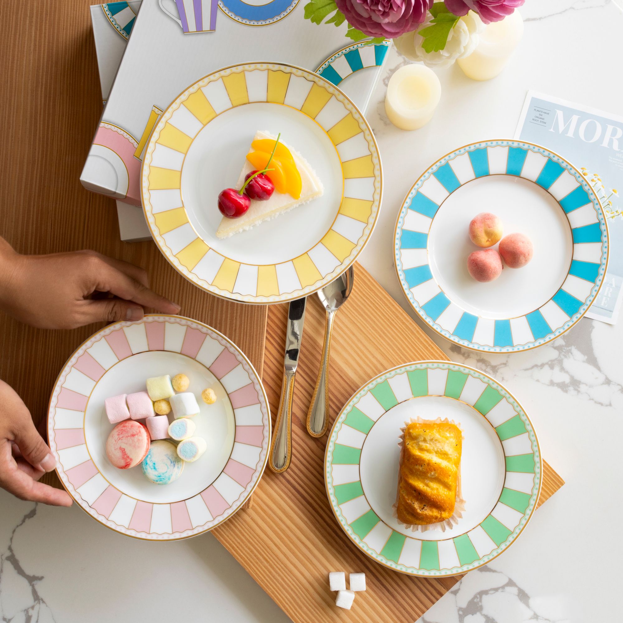  Bộ 02 đĩa tròn cỡ vừa 21cm (xanh dương pastel) sứ trắng | CRNIVL Light Blue M-253L - Q002M 