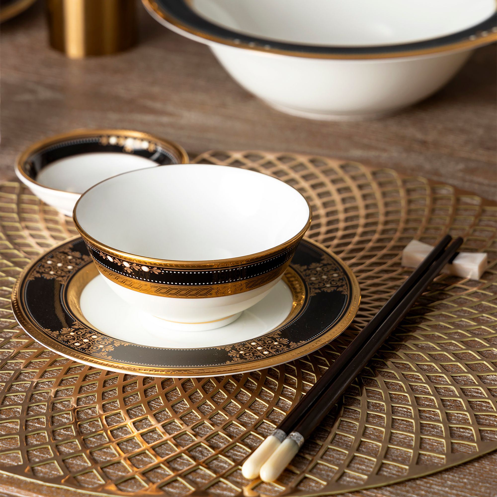  Đĩa tròn cỡ nhỏ đường kính 17,2cm lót bát (chén) cơm sứ xương Nhật Bản | Evening Majesty 4818J - 59512 