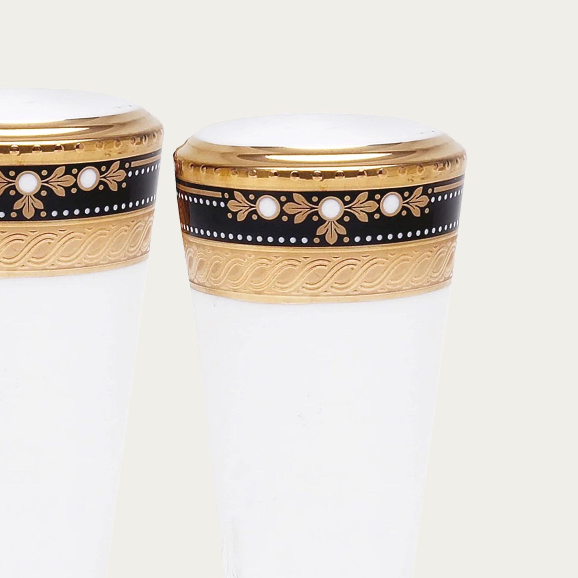  Bộ lọ đựng tiêu (4 lỗ) và muối (8 lỗ) cao 9cm sứ xương Nhật Bản | Evening Majesty 4818J - 595710 