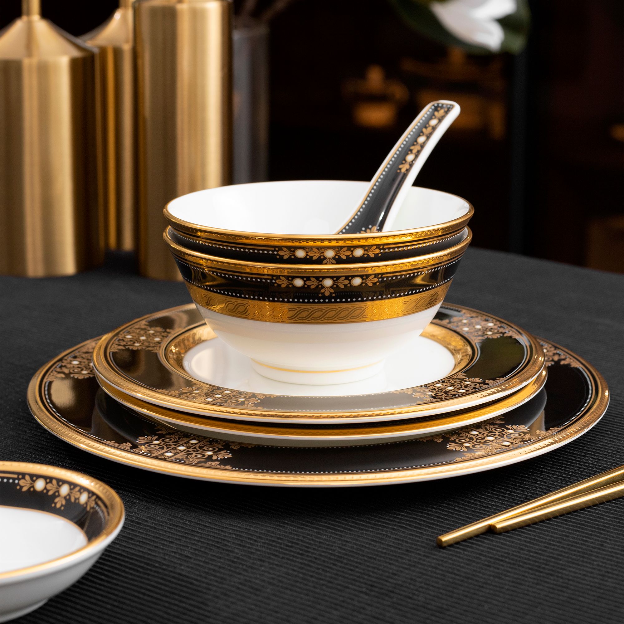  Đĩa tròn cỡ nhỏ đường kính 17,2cm lót bát (chén) cơm sứ xương Nhật Bản | Evening Majesty 4818J - 59512 