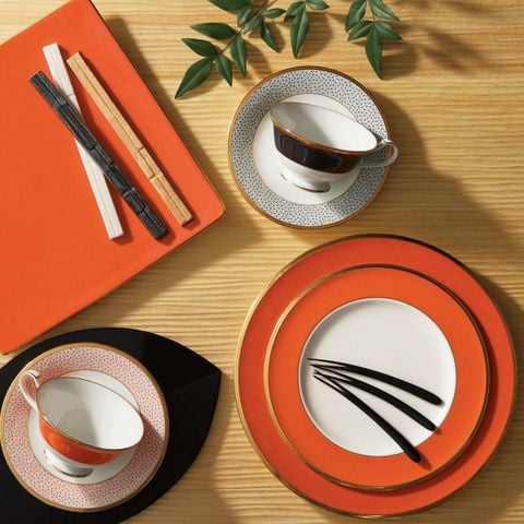  Đĩa tròn cỡ vừa đường kính 21,8cm (Đỏ) sứ xương Nhật Bản | Ake Komon 4948J - 59511 