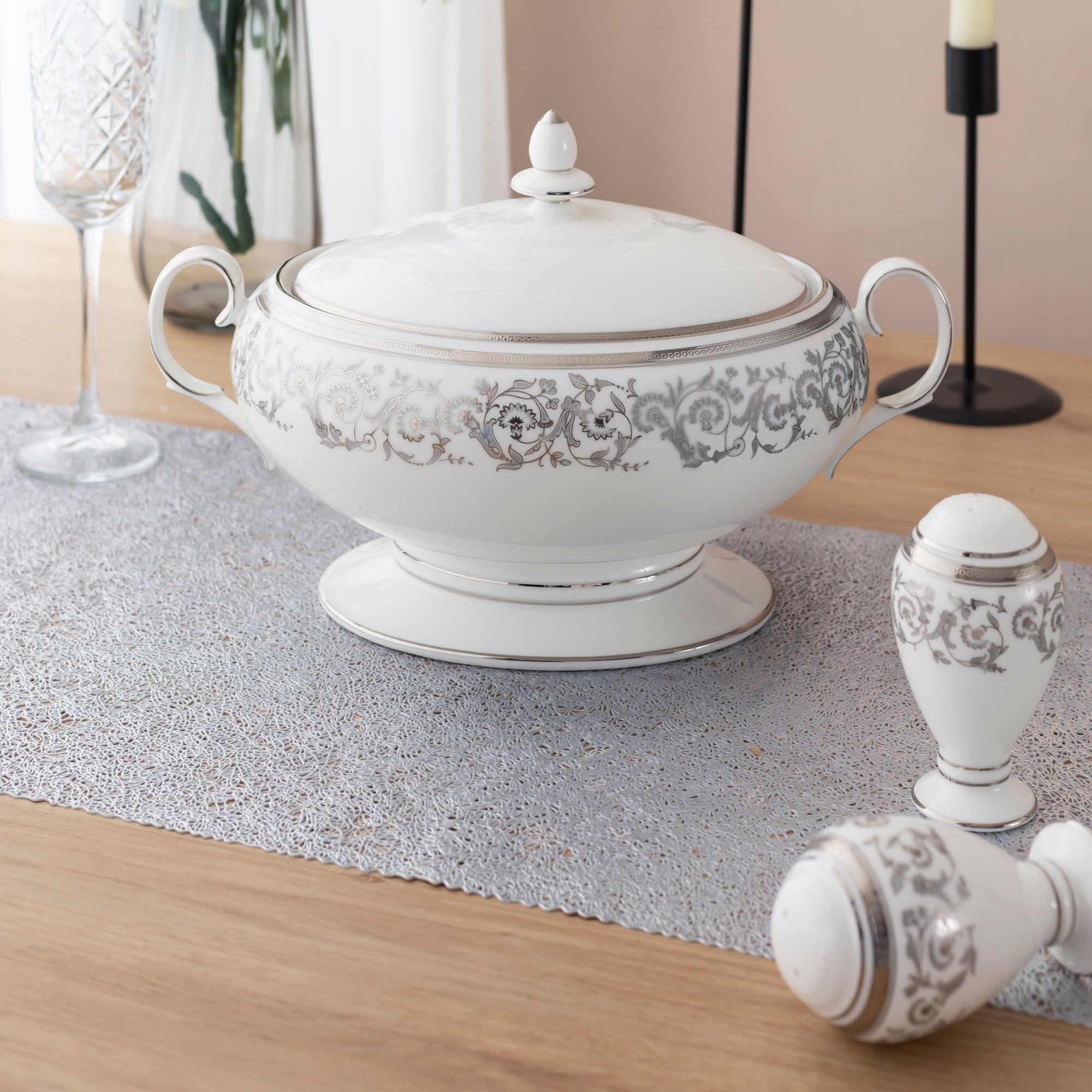  Bộ đĩa ăn kiểu Âu 22 món (cho 6 người) sứ xương | Summit Platinum 4919L - D024AN 