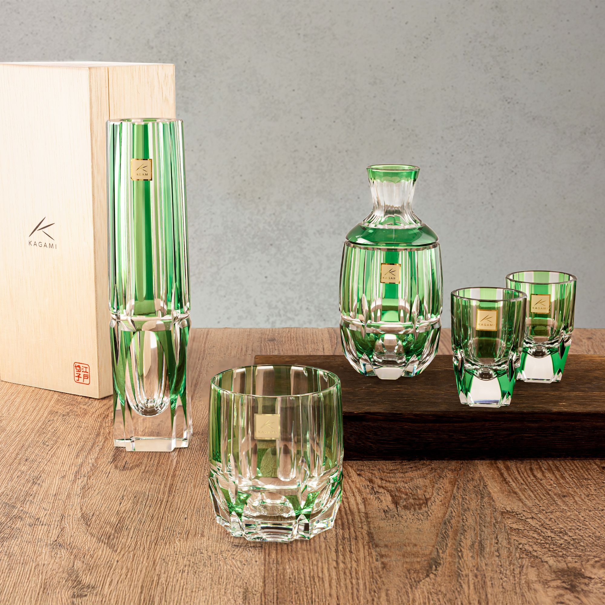  Bộ bình pha lê & ly rượu sake Edo Kiriko "Bamboo Zen" 03 món màu xanh lá | Kagami Crystal T117 - 2509 