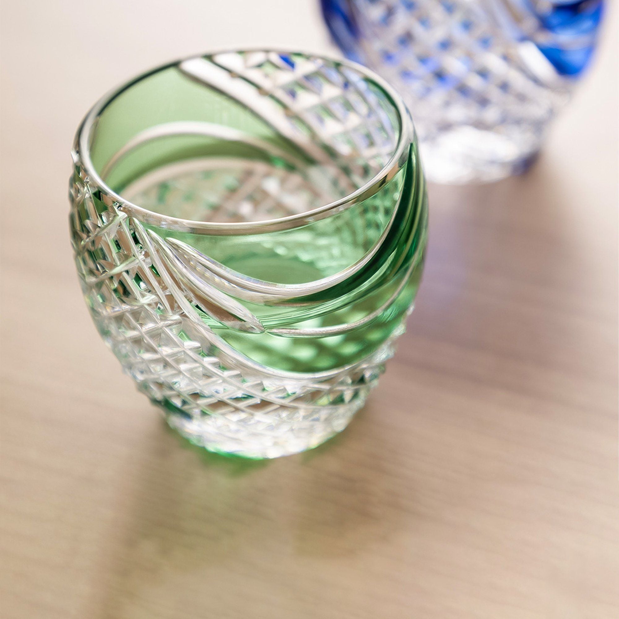  Ly pha lê sake Edo Kiriko “Fish scales strip" 80ml màu xanh lá | Kagami Crystal T535 - 2044-CGR 